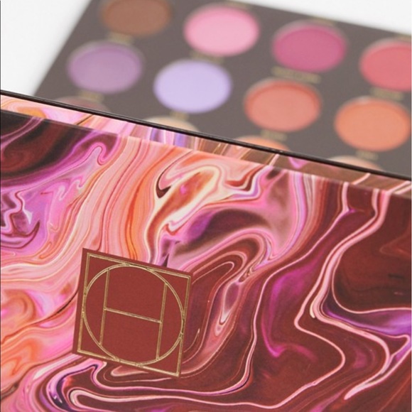 🔥SALE🔥Hipdot Zion Eyeshadow Palette - Picture 14 of 15